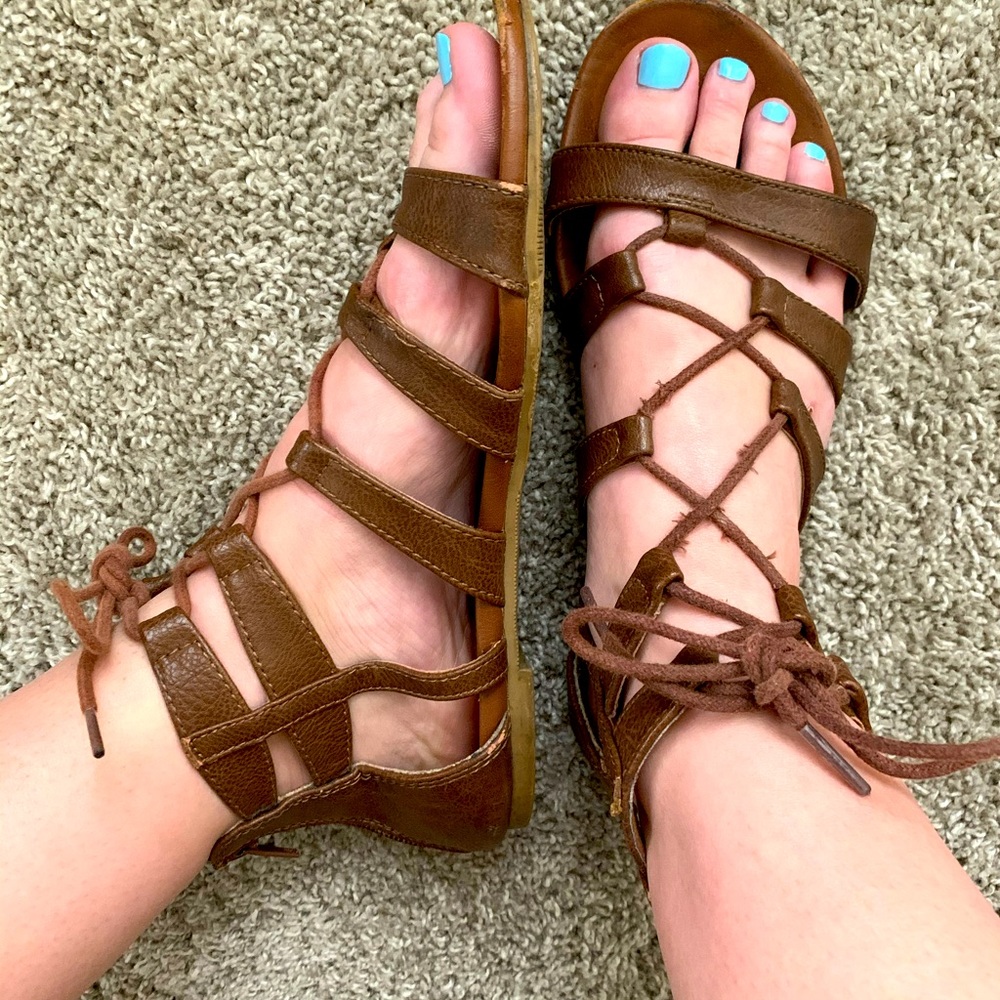 Brown sandals!